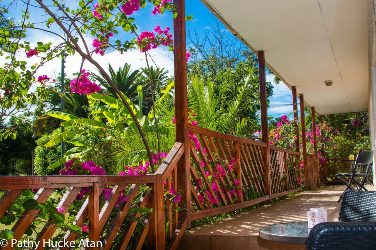 Kahina Lodge Hanga Roa Buitenkant foto