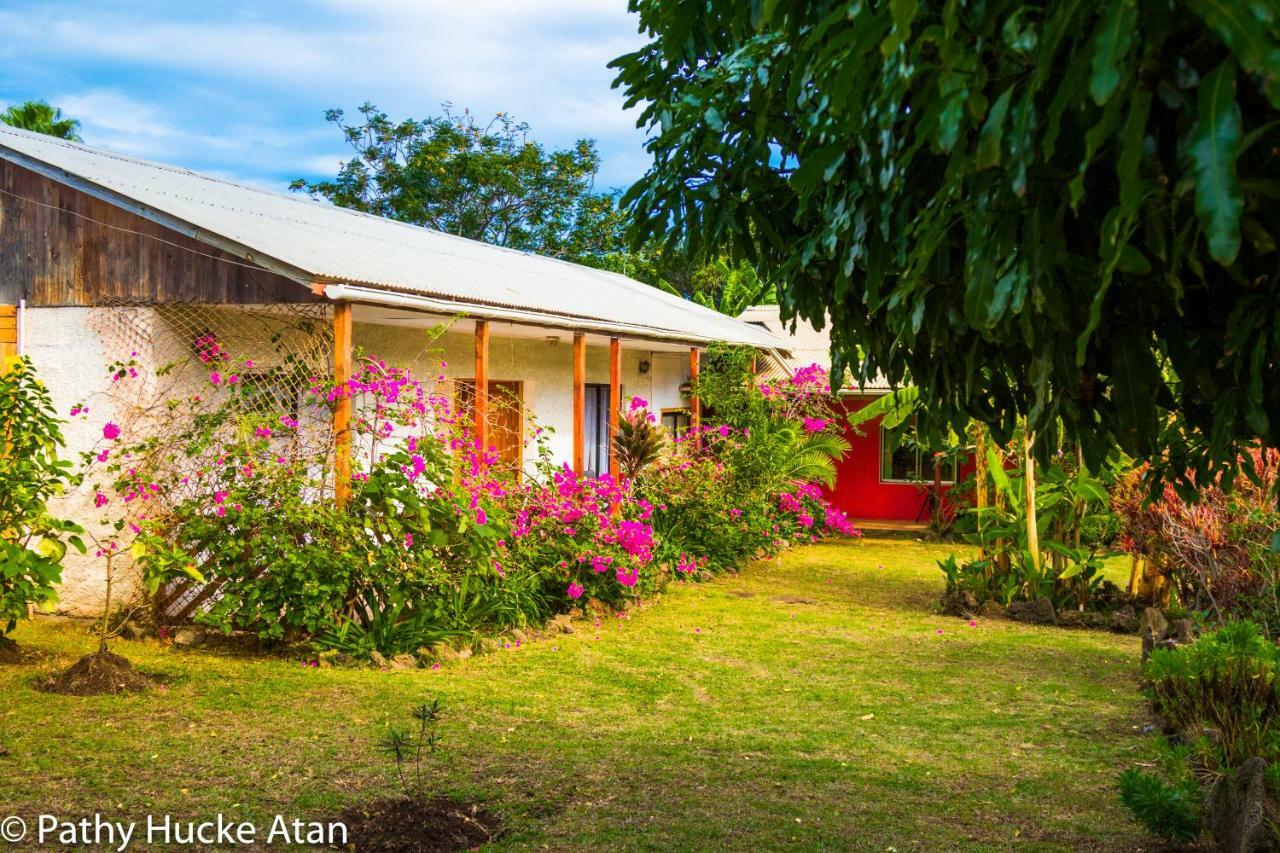 Kahina Lodge Hanga Roa Buitenkant foto