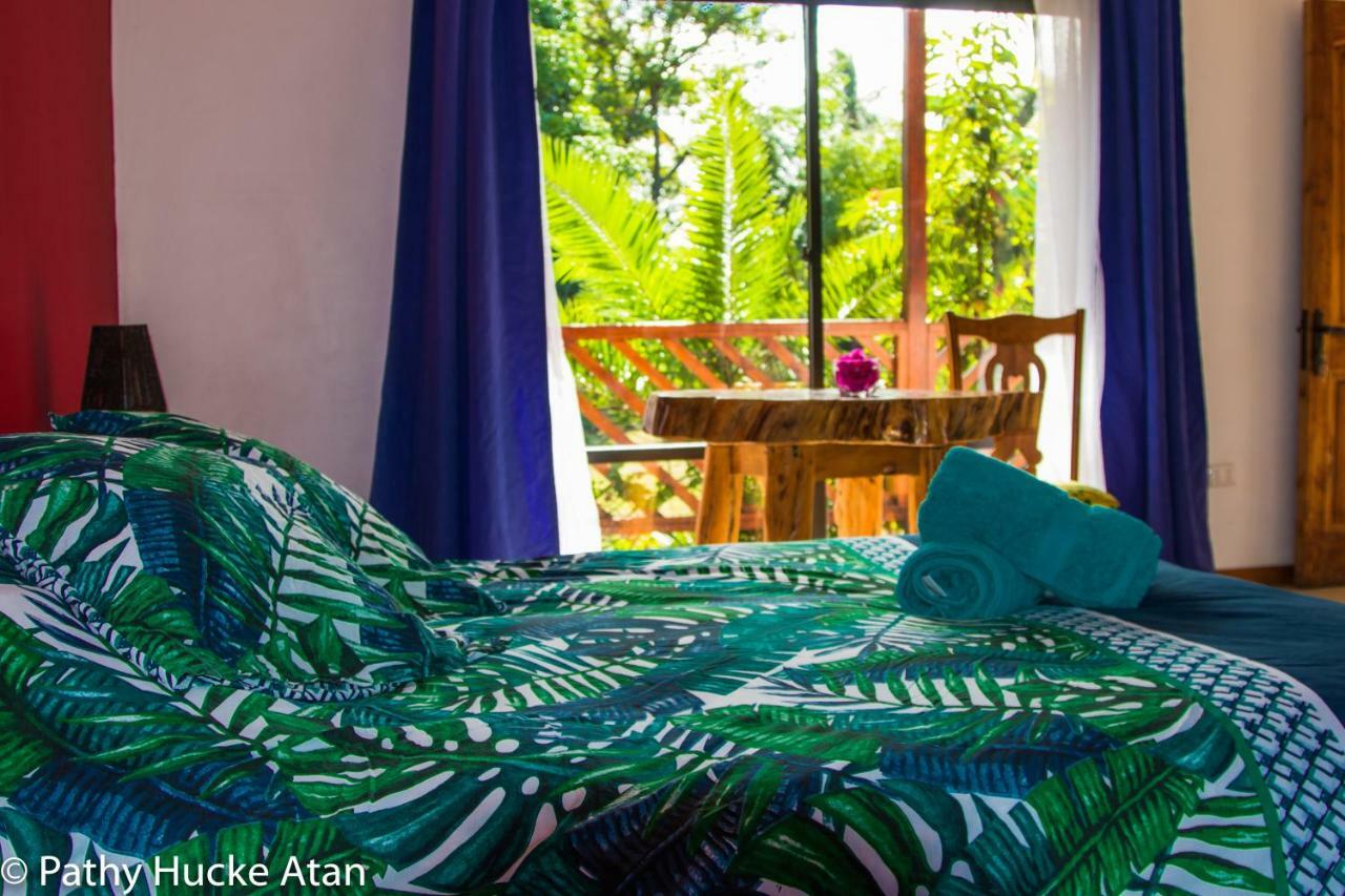 Kahina Lodge Hanga Roa Buitenkant foto